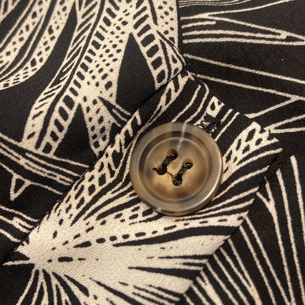 Patterned Tank Top - Picture 3 of 4